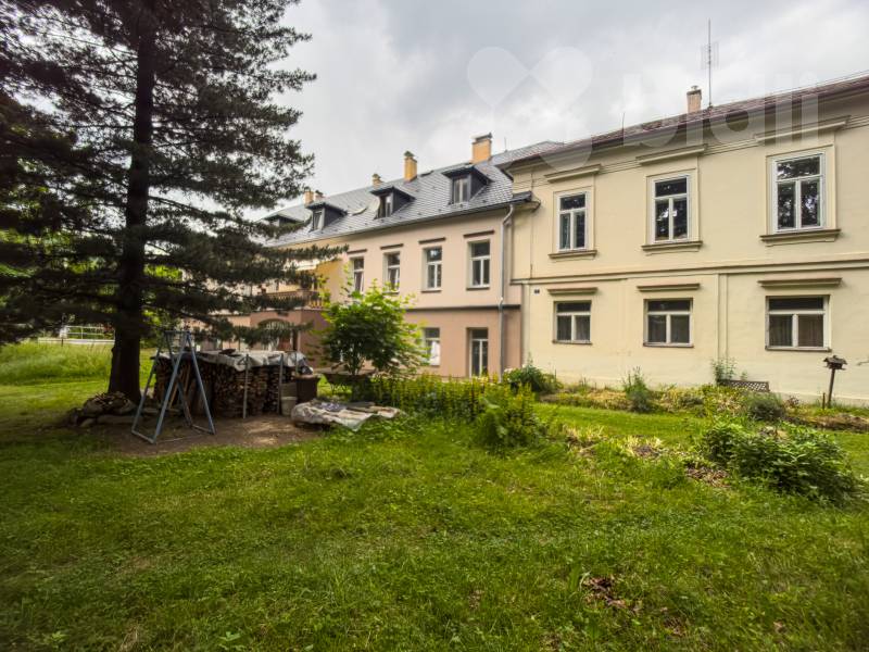 Prodej bytu 6+1 o velikosti 110m2, a zahrada. Jeseník