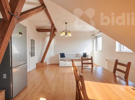 Krásný byt k pronájmu 3kk, 75m2, Francouzská tř. | Pronájem bytu, 3+kk, 71 m²