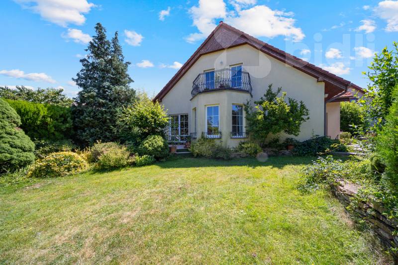 Prodej RD 6+1 se zahradou 1152m2 - Skalice