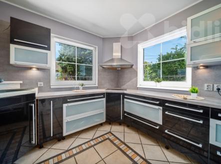 Prodej RD 6+1 se zahradou 1152m2 - Skalice | Prodej - dům/vila, 174 m²
