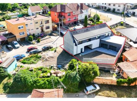 Prodej rodinného domu 5+kk, CPP 231m2, garáž, pozemek 305m2, Zaječí | Prodej - dům/vila, 231 m²