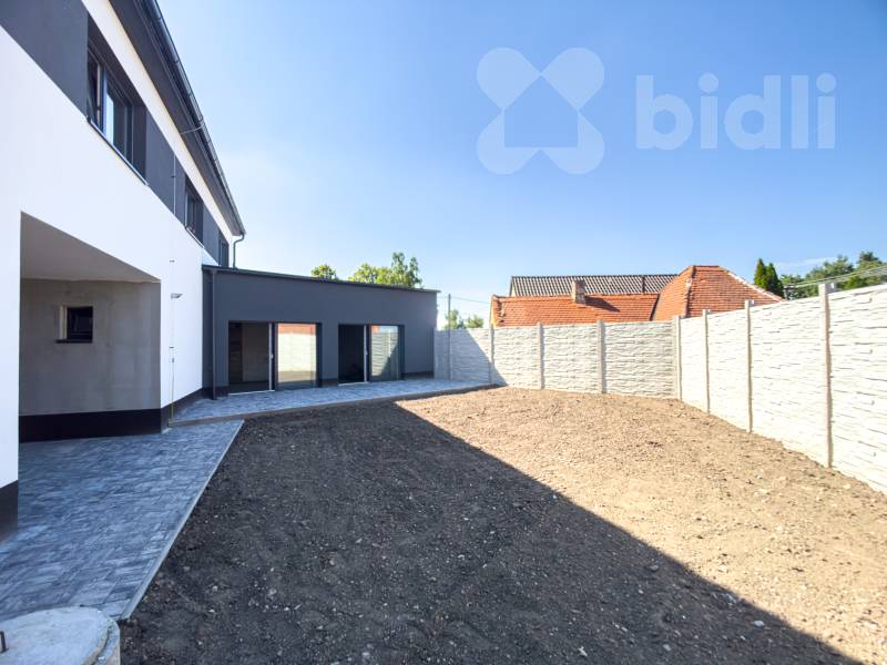 Prodej rodinného domu 5+kk, CPP 231m2, garáž, pozemek 305m2, Zaječí