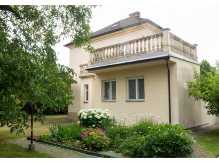 Vila ze zahrady | Prodej - dům/vila, 193 m²