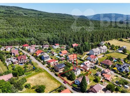 Prodej rodinného domu s rovinatým pozemkem 863 m&#178; v krásné přírodě | Prodej - dům/vila, 90 m²