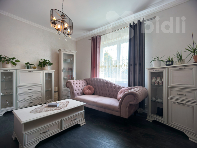 Exkluzivní prodej rodinný dům 6+1, pozemek 1190m2, Borek u Rokycan