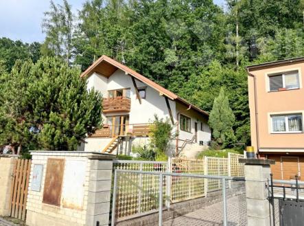 Pronájem bytu 1+1 se zahrádkou v Boršově nad Vltavou | Pronájem bytu, 1+1, 40 m²