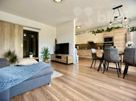 Prodej bytu 3+KK, 85 m2 + 2 balkony, sklep a parkovací místo | Prodej bytu, 3+kk, 82 m²