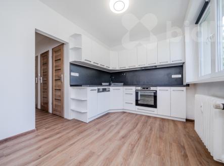 Prodej bytu, 2+1, 60 m² obrázek