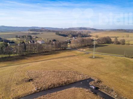 Pozemek se stavebním povolením na rodinný dům | Prodej - pozemek pro bydlení, 1 842 m²