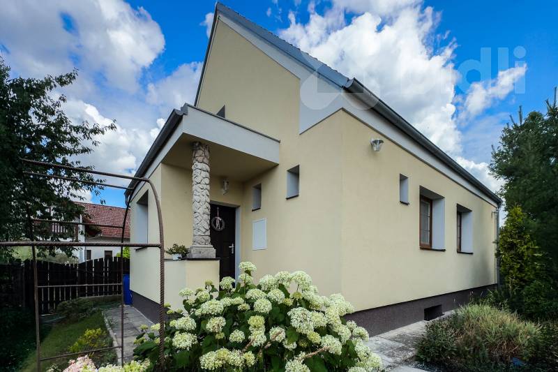 Prodej domu 4+1 (96m²) ve Vlkavě