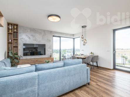 Luxusní byt 4+kk s terasou, garáží, klimatizací a sklepem, Jinočany | Prodej bytu, 4+kk, 99 m²