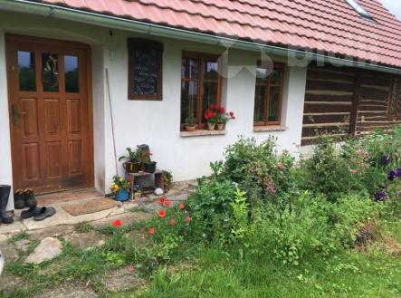 Veliny - poloroubenka - pozemek 4485m2 | Prodej - chata/rekreační objekt, 121 m²
