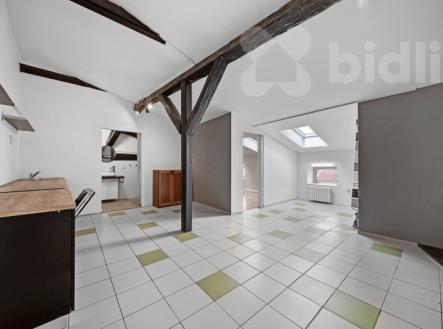 Pronájem podkrovního bytu 2+KK v centru Trutnova | Pronájem bytu, 2+kk, 62 m²