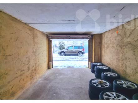 Prodej garáže, 19 m2, OV, Kněževes, ul. Štrosova | Prodej - malý objekt/garáž