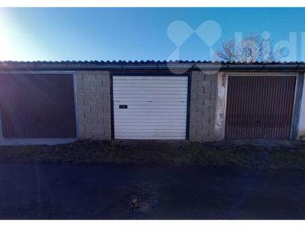 Prodej garáže, 19 m2, OV, Kněževes, ul. Štrosova | Prodej - malý objekt/garáž