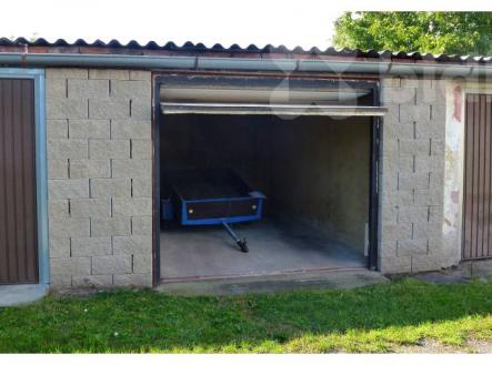 Prodej garáže, 19 m2, OV, Kněževes, ul. Štrosova | Prodej - malý objekt/garáž