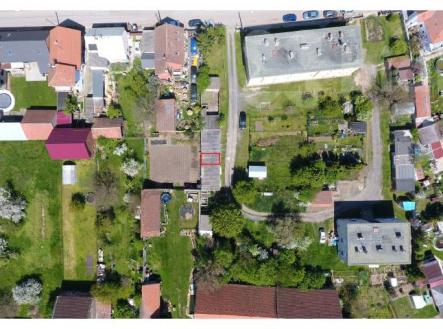 Prodej garáže, 19 m2, OV, Kněževes, ul. Štrosova | Prodej - malý objekt/garáž