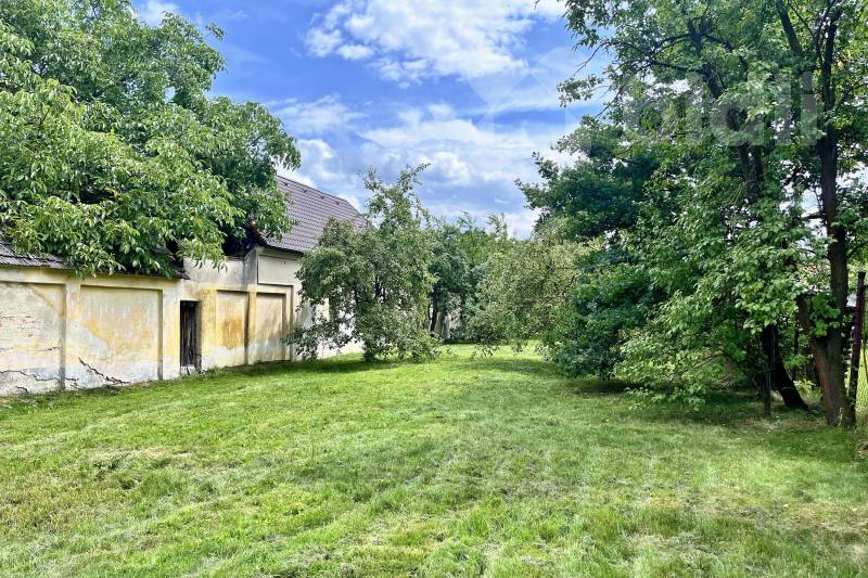 Pronájem zahrady 1066 m2, Křenovice