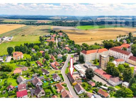 Rodinný dům s uzavřeným dvorem - ideální pro klidné bydlení i podnikání - Opařany | Prodej - dům/vila, 190 m²