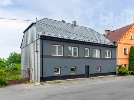 Prodej vícegeneračního domu 350 m2, pozemek 840 m2, Pražská, Žalany | Prodej - dům/vila, 350 m²