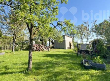 Prodej zahrady s chatou v zahrádkářské kolonii v Českých Budějovicích | Prodej - pozemek, zahrada, 479 m²