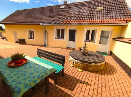 Stylové vesnické stavení  - penzion/ubytování v srdci Jižních Čech | Prodej - dům/vila, 270 m²