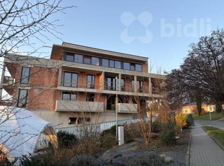 Prodej bytu 2N4, 3+kk 98 m2, lodžie, sklep, Zlín, Mladcová | Prodej bytu, 3+kk, 98 m²