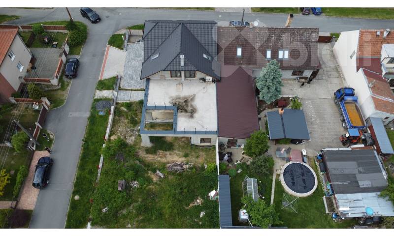 Rodinný dům, 221m2, zahrada 529m2