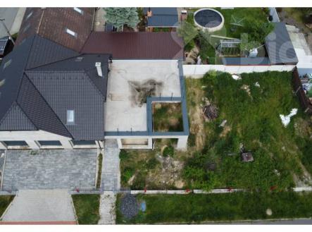 Rodinný dům, 221m2, zahrada 529m2 | Prodej - dům/vila, 221 m²