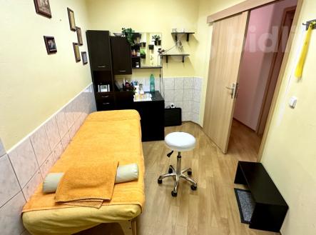 Pronájem, Obchodní prostor, 22m2 ulice Široké schody Chrudim | Pronájem - obchodní prostor, 12 m²