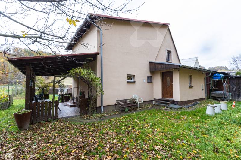 Prodej chaty 4+1 celoročně obyvatelné, Lukavec u Fulneku