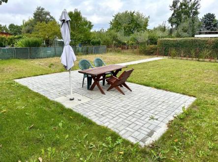 Prodej zahrady 298 m2 s chatkou - Pardubice, Nové Jesenčany | Prodej - pozemek, zahrada, 298 m²