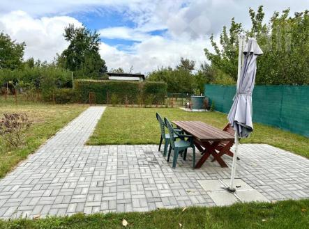 Prodej zahrady 298 m2 s chatkou - Pardubice, Nové Jesenčany | Prodej - pozemek, zahrada, 298 m²