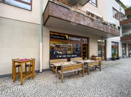 Komerční prostor 22 m2 + byt 2kk, 81 m2, novostavba, OV, Dolní Břežany | Prodej - obchodní prostor, 22 m²