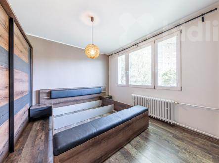 Pronájem bytu 2+1, 61 m2, Praha - Zahradní Město, po rekonstrukci | Pronájem bytu, 2+1, 61 m²