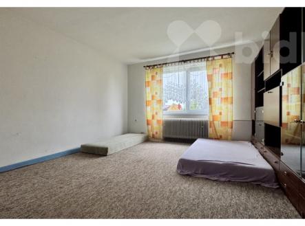 Rodinný dům 3+1 s pozemkem 3 600 m2, Popovice | Prodej - dům/vila, 130 m²