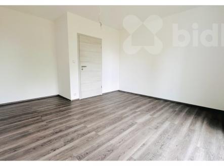 Prodej novostavby 4kk s garáží, 166 m2,  zahrada 212 m2, Velké Chvalovice | Prodej - dům/vila, 166 m²