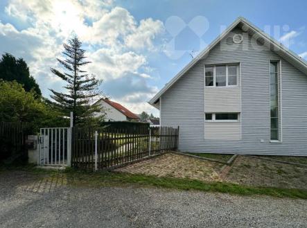 Rodinný dům 5+1, 270 m2, zahrada 400 m2, Vilice | Prodej - dům/vila, 270 m²