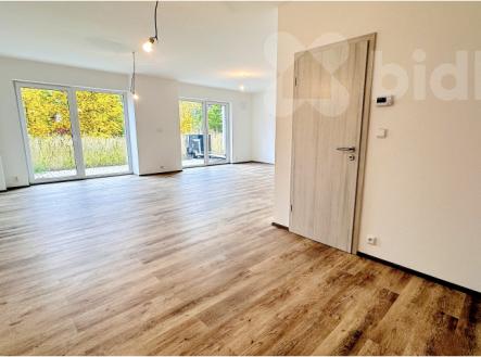 Prodej novostavby 4kk s garáží, 166 m2,  zahrada 363 m2, Velké Chvalovice | Prodej - dům/vila, 166 m²