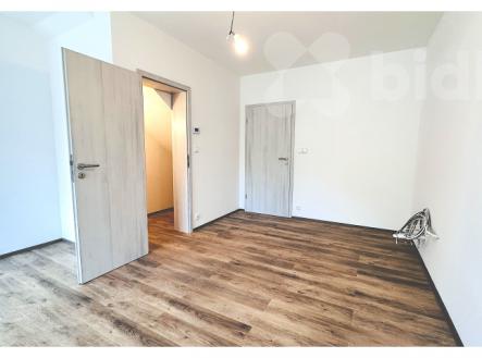 Prodej novostavby 4kk s garáží, 166 m2,  zahrada 363 m2, Velké Chvalovice | Prodej - dům/vila, 166 m²