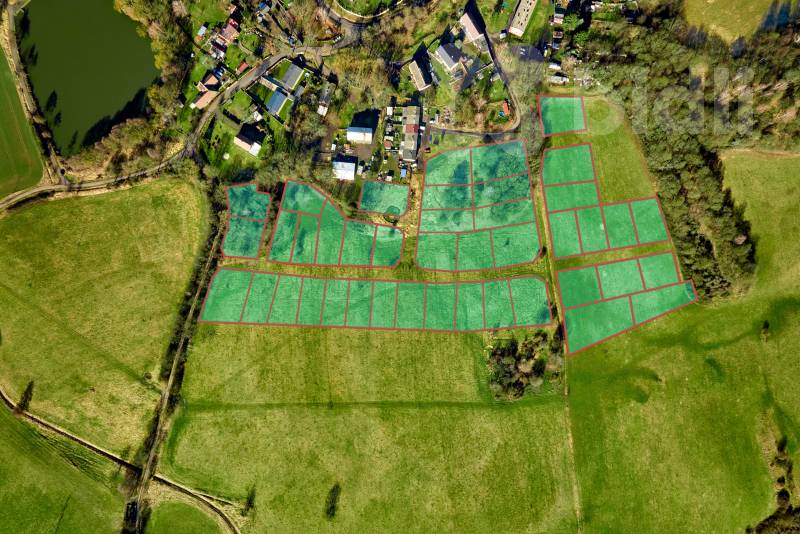 Prodej pozemku o velikosti 804 m2, Květnová, Ostrov - Květnová