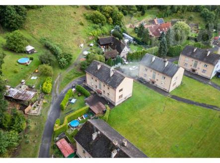 Prodej slunného bytu 3+1 75 m2, se zahradou 165 m2 v obci Janská | Prodej bytu, 3+1, 75 m²