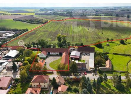 Zemědělská usedlost, RD 5+1, pozemek 160 435 m2, Polerady u Prahy | Prodej - zemědělský objekt, 160 435 m²
