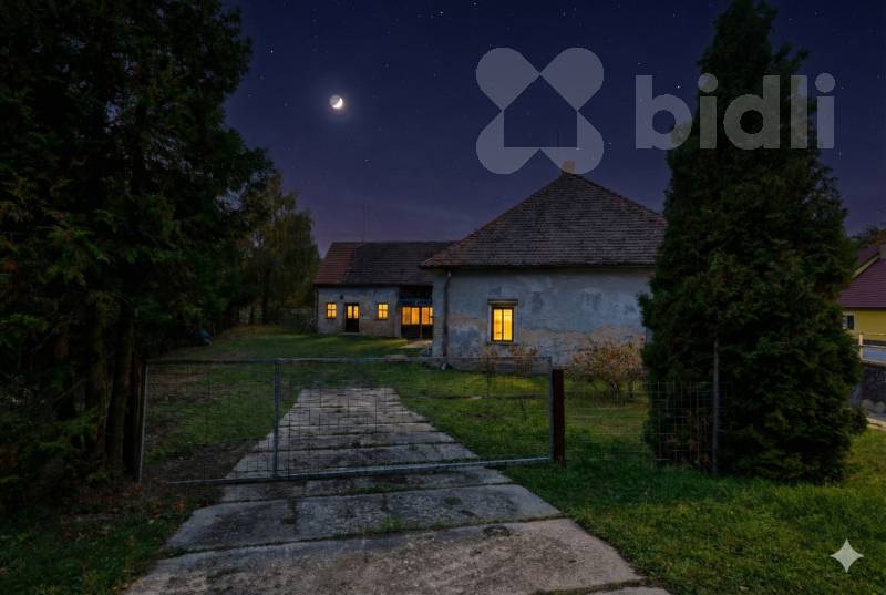 Prodej rodinného domu 3+1 cca 270 m2  - Leskovice