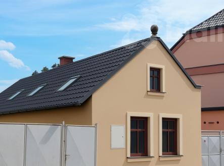 Prodej rodinného domu k rekonstrukci s užitnou plochou 56 m2 na pozemku 422 m2 | Prodej - dům/vila, 56 m²