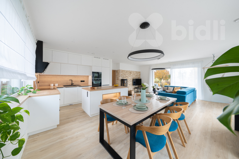 Prodej novostavby 5+kk s krásnou zahradou, Vysoký Újezd