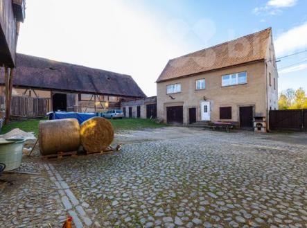 Prodej zemědělské usedlosti a pozemků u hranic s ČR v obci Gro&#7838;schönau | Prodej - zemědělský objekt, 7 689 m²