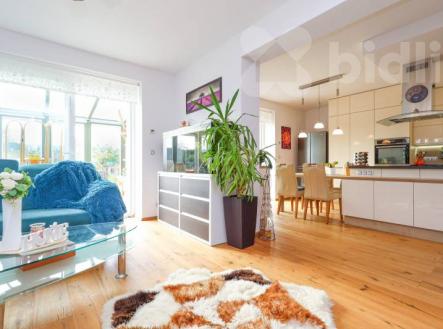 Obývací pokoj 1NP | Prodej - dům/vila, 655 m²