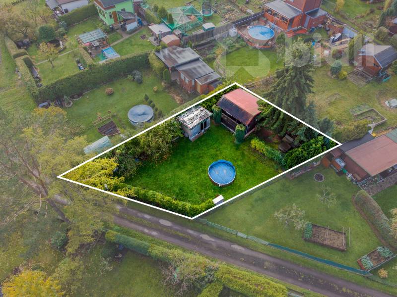 Prodej, chata se zahradou. Teplice