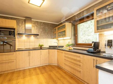 Nízkoenergetický rodinný dům 6+1 v klidné části Mohelnice | Prodej - dům/vila, 170 m²